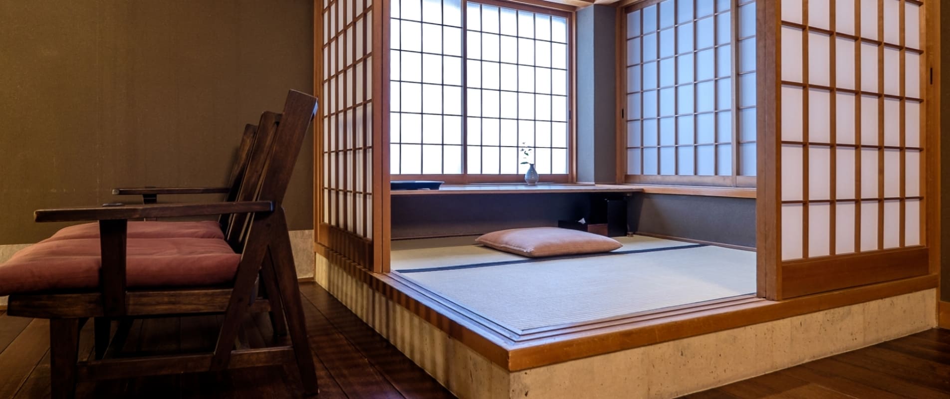 ファミリールームの和室と洋室