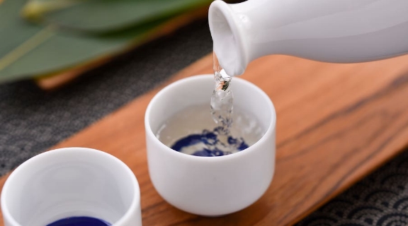 日本酒バー「ほろ酔い」